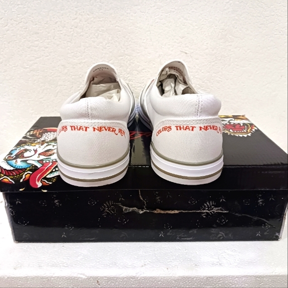 Ed Hardy - Picture 4 of 4